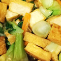 料理初心者あぃ☆'s cooksnap of when they made 青梗菜と厚揚げのオイスターソース炒め.