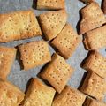 らっく♪'s cooksnap of when they made ★失敗パンがおやつに！怒りの簡単乾パン★.