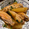 よょぅこ's cooksnap of when they made 簡単トロトロ～♫鶏手羽中と大根の煮物.