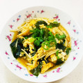 あっこ姉's cooksnap of when they made 副菜に！えのきとわかめの玉子とじ.
