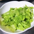 クックJ1OIVT☆'s cooksnap of when they made 簡単！めちゃうま♪レタスのガリごまサラダ.