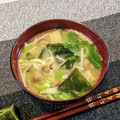 アイリッシュショコラ's cooksnap of when they made きのことわかめのお味噌汁.