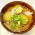 azbjbn's cooksnap of when they made 薩摩芋と白菜、玉葱の味噌汁.
