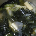＊＊k＊＊'s cooksnap of when they made オッサンの油揚げとワカメのお吸い物.