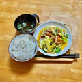komutatata's cooksnap of when they made キャベツとウインナーのたまご炒め.