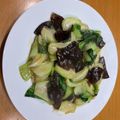 maezuchu's cooksnap of when they made 青梗菜とキクラゲのオイスターソース低カロ.