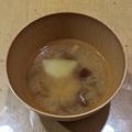 ラリー＆サラ's cooksnap of when they made 今朝の味噌汁/なめこと長いも.