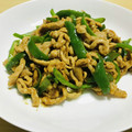 てるぼうや's cooksnap of when they made 簡単☆本格的 青椒肉絲 チンジャオロース.
