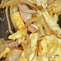 クックWHCYV3☆'s cooksnap of when they made 簡単＊ウィンナーと玉ねぎの卵炒め.