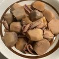 つくもぐ's cooksnap of when they made ズボラ！簡単！里芋とイカの煮物.