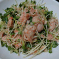 きのっぴぃ２号's cooksnap of when they made 蒸し鶏とかいわれのサラダ*明太マヨわさび.