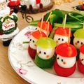 彩ごはん備忘録's cooksnap of when they made クリスマス☆ミニミニトマトサンタ.