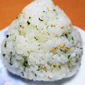 kaori238's cooksnap of when they made ☆青海苔とゴマ油のおにぎり☆.