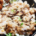 meruru9's cooksnap of when they made 黒胡椒DE舞茸のにんにくバター焼きご飯❤.