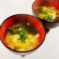 みぽぽ37's cooksnap of when they made キャベツとわかめのかき玉汁.