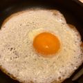 おうちごはん☆'s cooksnap of when they made オッサンの一手間かけた目玉焼き.