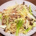 blancapure's cooksnap of when they made ブロッコリーとしめじとベーコンのパスタ.