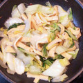 クックFGOSEJ☆'s cooksnap of when they made 簡単白菜と油揚げのごま油炒め.