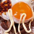 緑の人魚's cooksnap of when they made 市販焼豚で簡単！目玉焼き乗せスタミナ豚丼.