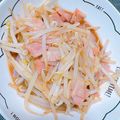 茶太郎ラッシュ･ω･'s cooksnap of when they made 簡単★もやし＆ベーコンのオイマヨ炒め.