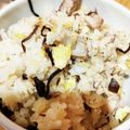 reracise's cooksnap of when they made 簡単鯖缶で♪大葉塩こんぶ炒飯.