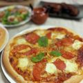 かっちゃん杉's cooksnap of when they made 手こねでも簡単！マルゲリータピザ.