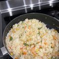 レシピルーム's cooksnap of when they made 炊飯器不要♡5分で簡単胃袋掴むエビピラフ.
