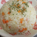 まゆみきママ's cooksnap of when they made 炊飯器で簡単＊ハムをつかった優しいピラフ.