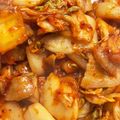 左官屋の奥さんです's cooksnap of when they made ニラと玉ねぎも入れて、お手軽豚キムチ♪.