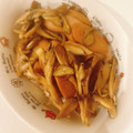 miiiiitomo's cooksnap of when they made 舞茸と魚ニソのバター炒め.