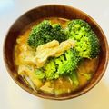 azbjbn's cooksnap of when they made ブロッコリーとキャベツの味噌汁♪.