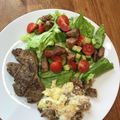 Ruriluru's cooksnap of when they made お好みのサラダにソーセージをのせて♪.
