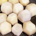BuuuRinTai's cooksnap of when they made 里芋の白煮【おせち】.