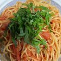 クック8FWSKA☆'s cooksnap of when they made カニ缶で作るトマトソースパスタ.