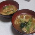 きらり流れ星's cooksnap of when they made 小松菜 えのき 油揚げの味噌汁^^.