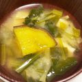 わたさな2016's cooksnap of when they made さつま芋と小松菜のお味噌汁♪.