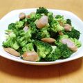 ドルフィンサーモン's cooksnap of when they made ブロッコリーとウィンナーのコンソメ炒め☆.