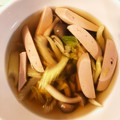 caruga's cooksnap of when they made セロリとしめじの簡単スープ.