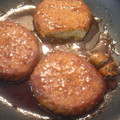 まがりまがり's cooksnap of when they made 簡単♪うちの絶品ハンバーグソース.