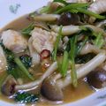 ★suika★'s cooksnap of when they made 鶏むね肉と三つ葉のオイスター炒め.