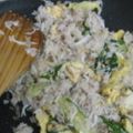 我が家のディナー's cooksnap of when they made 小松菜としらすのカルシウムチャーハン.