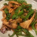 サクサクサクラぱんだ's cooksnap of when they made 舞茸とピーマンのオイスター炒め.