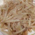 ヨシヨッシー's cooksnap of when they made ★もやしだけ★ナムル風弁当.