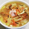 私市ビッキーズ津門巳's cooksnap of when they made ワンタン刻み揚げ竹輪入シーフードヌードル.
