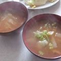 きらり流れ星's cooksnap of when they made 野菜の甘みで頂く♪ちぎり白菜の味噌汁.