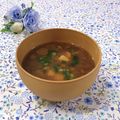 toraちゃん♪'s cooksnap of when they made 簡単◎豆腐となめこのお味噌汁.