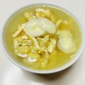 azbjbn's cooksnap of when they made 油揚げのコンソメスープ.