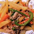 whochan's cooksnap of when they made 豚肉ジャガイモ人参ピーマンの炒め物.