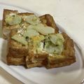 papikun's cooksnap of when they made 青いにんにく辣油で♪油揚げのチーズ焼き.