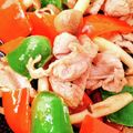 pyonpoco's cooksnap of when they made 豚肉パプリカのバターレモン醤油炒め.